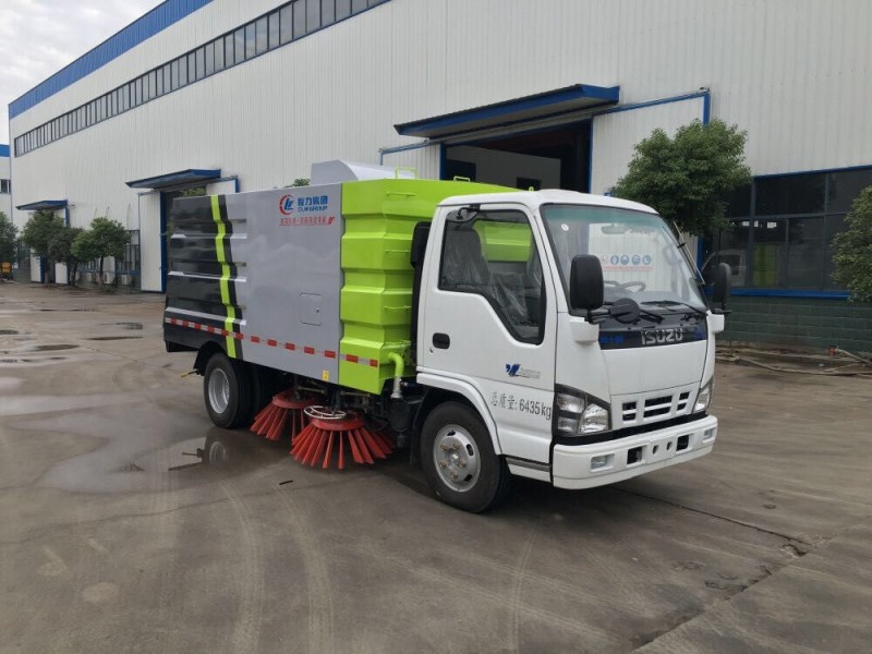 五十鈴3360掃路車(chē)圖片