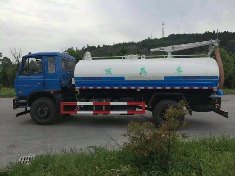 東風(fēng)153(12方)吸糞車