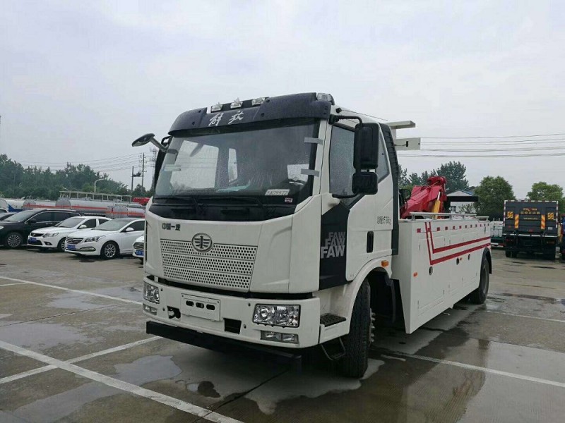 解放單橋拖吊聯(lián)體（一托一）清障車