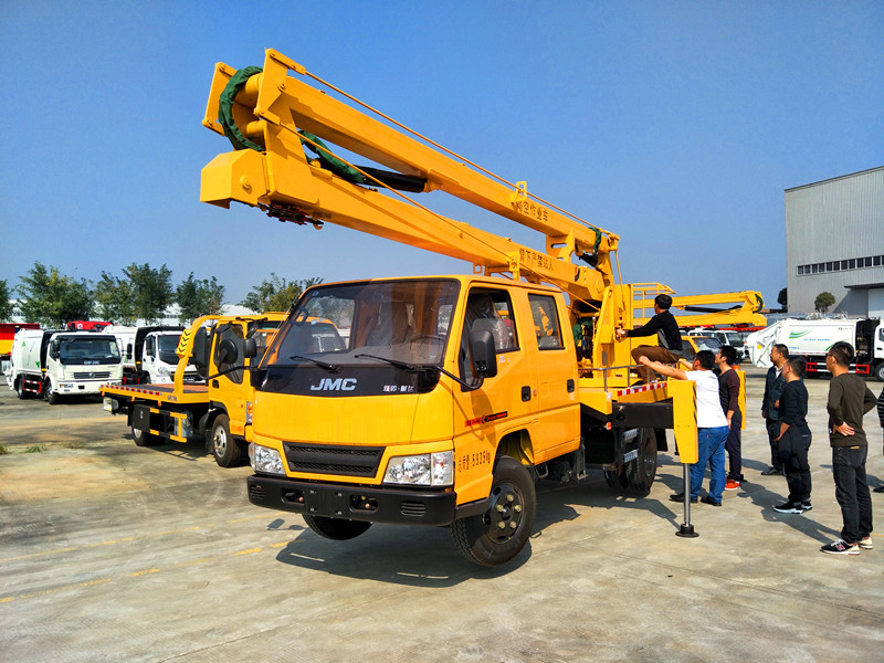 江鈴雙排12米藍牌高空作業(yè)車圖片