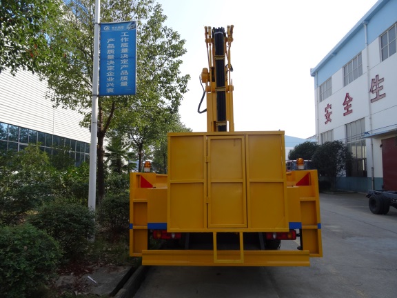 東風(fēng)天錦20-22米高空作業(yè)車(chē)圖片
