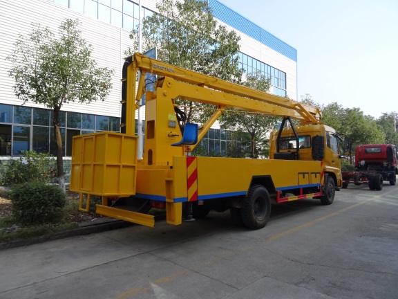 東風(fēng)天錦20-22米高空作業(yè)車(chē)圖片